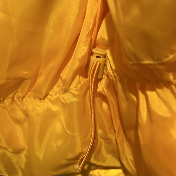 FU DA NY Yellow Puffer Vest Jacket Duck Down Medium EUC - Picture 4 of 6